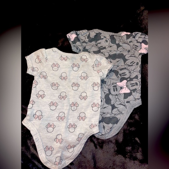 Disney baby Minnie Mouse short sleeve onesies - Picture 2 of 6